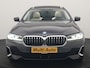 BMW 5-Serie Touring 530e Luxury Line PHEV 293pk | Trekhaak Af Fabriek | Panodak | Head Up | Adaptive Cruise | Camera | Laser LED | Lederen Sportstoelen Memory & Verwarmd | Sfeerverlichting | Stuur Verwarmd | Hifi Audio | Keyless | Blis | Plug In Hybrid |