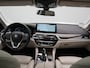 BMW 5-Serie Touring 530e Luxury Line PHEV 293pk | Trekhaak Af Fabriek | Panodak | Head Up | Adaptive Cruise | Camera | Laser LED | Lederen Sportstoelen Memory & Verwarmd | Sfeerverlichting | Stuur Verwarmd | Hifi Audio | Keyless | Blis | Plug In Hybrid |