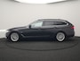 BMW 5-Serie Touring 530e Luxury Line PHEV 293pk | Trekhaak Af Fabriek | Panodak | Head Up | Adaptive Cruise | Camera | Laser LED | Lederen Sportstoelen Memory & Verwarmd | Sfeerverlichting | Stuur Verwarmd | Hifi Audio | Keyless | Blis | Plug In Hybrid |