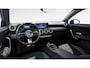 Mercedes-Benz A-klasse 180 AMG Line | Stoelverwarming |Widescreen | Sfeerverlichting | Getint glas | Achteruitrijcamera |
