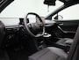 MG MG4 Electric Luxury 64 kWh | Apple Carplay / Android Auto | Camera | Climate Control | Navigatie | Stoelverwarming | Stuurverwarming |