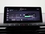 MG MG4 Electric Luxury 64 kWh | Apple Carplay / Android Auto | Camera | Climate Control | Navigatie | Stoelverwarming | Stuurverwarming |