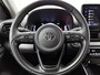 Toyota Yaris 1.5 Hybrid 115 Dynamic Comfort Pack | BTW Voertuig | Stoel+stuurverwarming | Dodehoek detectie | Parkeersensoren voor+achter | Draadloze telefoonlader | Cruise Control Adaptive | Apple CarPlay/Android Auto |