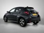 Toyota Yaris 1.5 Hybrid 115 Dynamic Comfort Pack | BTW Voertuig | Dodehoek detectie | Stoel+stuurverwarming | Parkeersensoren voor+achter | Draadloze telefoonlader | Apple CarPlay/Android auto |