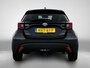 Toyota Yaris 1.5 Hybrid 115 Dynamic Comfort Pack | BTW Voertuig | Dodehoek detectie | Stoel+stuurverwarming | Parkeersensoren voor+achter | Draadloze telefoonlader | Apple CarPlay/Android auto |