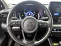 Toyota Yaris 1.5 Hybrid 115 Dynamic Comfort Pack | BTW Voertuig | Stoel+stuurverwarming | Dodehoek detectie | Parkeersensoren voor+achter | Draadloze telefoonlader | Cruise Control Adaptive | Apple CarPlay/Android Auto |