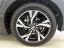 Toyota Yaris 1.5 Hybrid 115 Dynamic Comfort Pack | BTW Voertuig | Stoel+stuurverwarming | Dodehoek detectie | Parkeersensoren voor+achter | Draadloze telefoonlader | Cruise Control Adaptive | Apple CarPlay/Android Auto |