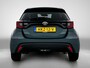 Toyota Yaris 1.5 Hybrid Dynamic | BTW Voertuig | Dealeronderhouden | Navigatie | Apple CarPlay/Android auto | Draadloze telefoonlader | Achteruitrijcamera |