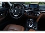 BMW 3-Serie Touring 328i High Executive Aut. | Panorama | Orig. NL | Historie | Lederen Interieur | HUD | Memory | Xenon | NAP |