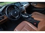 BMW 3-Serie Touring 328i High Executive Aut. | Panorama | Orig. NL | Historie | Lederen Interieur | HUD | Memory | Xenon | NAP |