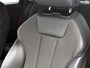 Audi A4 Limousine 40 TFSI S edition Competition 204 PK | Automaat | Trekhaak inklapbaar | Cruise Control | Climate Control | Parkeersensoren voor en achter | Volledig digitaal instrumentenpaneel | 18 " Lichtmetalen Velgen |