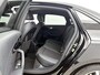 Audi A4 Limousine 40 TFSI S edition Competition 204 PK | Automaat | Trekhaak inklapbaar | Cruise Control | Climate Control | Parkeersensoren voor en achter | Volledig digitaal instrumentenpaneel | 18 " Lichtmetalen Velgen |
