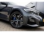 BMW 3-Serie Touring 320e M-Sport *Pano* Leder* Vol* Dealer onderhouden*