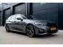 BMW 3-Serie Touring 320e M-Sport *Pano* Leder* Vol* Dealer onderhouden*