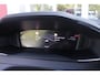 Peugeot 2008 1.2 Hybrid 145PK AUTOMAAT ALLURE | NAVIGATIE | KEYLESS ENTRY/START | DRAADLOZE TELEFOONLADER | DRAADLOZE APPLE CARPLAY/ANDROID AUTO | CAMERA VOOR + ACHTER | PARKEERSENSOREN VOOR + ACHTER | LICHTMETALEN VELGEN 17" | CLIMATE CONTROL | ADAPTIVE CRUISE CONTROL | DODEHOEK DETECTIE |