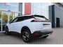Peugeot 2008 1.2 Hybrid 145PK AUTOMAAT ALLURE | NAVIGATIE | KEYLESS ENTRY/START | DRAADLOZE TELEFOONLADER | DRAADLOZE APPLE CARPLAY/ANDROID AUTO | CAMERA VOOR + ACHTER | PARKEERSENSOREN VOOR + ACHTER | LICHTMETALEN VELGEN 17" | CLIMATE CONTROL | ADAPTIVE CRUISE CONTROL | DODEHOEK DETECTIE |