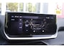 Peugeot 2008 1.2 Hybrid 145PK AUTOMAAT ALLURE | NAVIGATIE | KEYLESS ENTRY/START | DRAADLOZE TELEFOONLADER | DRAADLOZE APPLE CARPLAY/ANDROID AUTO | CAMERA VOOR + ACHTER | PARKEERSENSOREN VOOR + ACHTER | LICHTMETALEN VELGEN 17" | CLIMATE CONTROL | ADAPTIVE CRUISE CONTROL | DODEHOEK DETECTIE |