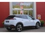 Peugeot 2008 1.2 Hybrid 145PK AUTOMAAT ALLURE | NAVIGATIE | KEYLESS ENTRY/START | DRAADLOZE TELEFOONLADER | DRAADLOZE APPLE CARPLAY/ANDROID AUTO | CAMERA VOOR + ACHTER | PARKEERSENSOREN VOOR + ACHTER | LICHTMETALEN VELGEN 17" | CLIMATE CONTROL | ADAPTIVE CRUISE CONTROL | DODEHOEK DETECTIE |