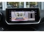 Peugeot 2008 1.2 Hybrid 145PK AUTOMAAT ALLURE | NAVIGATIE | KEYLESS ENTRY/START | DRAADLOZE TELEFOONLADER | DRAADLOZE APPLE CARPLAY/ANDROID AUTO | CAMERA VOOR + ACHTER | PARKEERSENSOREN VOOR + ACHTER | LICHTMETALEN VELGEN 17" | CLIMATE CONTROL | ADAPTIVE CRUISE CONTROL | DODEHOEK DETECTIE |