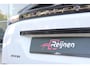 Peugeot 2008 1.2 Hybrid 145PK AUTOMAAT ALLURE | NAVIGATIE | KEYLESS ENTRY/START | DRAADLOZE TELEFOONLADER | DRAADLOZE APPLE CARPLAY/ANDROID AUTO | CAMERA VOOR + ACHTER | PARKEERSENSOREN VOOR + ACHTER | LICHTMETALEN VELGEN 17" | CLIMATE CONTROL | ADAPTIVE CRUISE CONTROL | DODEHOEK DETECTIE |