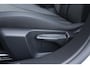 Peugeot 2008 1.2 Hybrid 145PK AUTOMAAT ALLURE | NAVIGATIE | KEYLESS ENTRY/START | DRAADLOZE TELEFOONLADER | DRAADLOZE APPLE CARPLAY/ANDROID AUTO | CAMERA VOOR + ACHTER | PARKEERSENSOREN VOOR + ACHTER | LICHTMETALEN VELGEN 17" | CLIMATE CONTROL | ADAPTIVE CRUISE CONTROL | DODEHOEK DETECTIE |