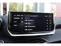 Peugeot 2008 1.2 Hybrid 145PK AUTOMAAT ALLURE | NAVIGATIE | KEYLESS ENTRY/START | DRAADLOZE TELEFOONLADER | DRAADLOZE APPLE CARPLAY/ANDROID AUTO | CAMERA VOOR + ACHTER | PARKEERSENSOREN VOOR + ACHTER | LICHTMETALEN VELGEN 17" | CLIMATE CONTROL | ADAPTIVE CRUISE CONTROL | DODEHOEK DETECTIE |