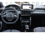 Peugeot 2008 1.2 Hybrid 145PK AUTOMAAT ALLURE | NAVIGATIE | KEYLESS ENTRY/START | DRAADLOZE TELEFOONLADER | DRAADLOZE APPLE CARPLAY/ANDROID AUTO | CAMERA VOOR + ACHTER | PARKEERSENSOREN VOOR + ACHTER | LICHTMETALEN VELGEN 17" | CLIMATE CONTROL | ADAPTIVE CRUISE CONTROL | DODEHOEK DETECTIE |