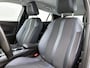 Peugeot 2008 130 pk Automaat Allure | Afneembare Trekhaak | Achteruitrijcamera Navigatiesysteem | Apple Carplay / Android Auto |
