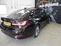 BMW 3-Serie 320e Business Edition Plus Leer | Schuifdak | LED | LMV 17"| NL auto | 1e eig.