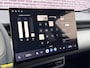 Lynk & Co 02 More 66 kWh | Trekhaak | Panoramadak | 360 camera | Harman Kardon audio | Dodehoekdetectie | Stoel/Stuurverwarming | Apple CarPlay/Android Auto | 20"LM-velgen | Elektrisch bedienbare voorstoelen met geheugenfunctie | Klimaat warmtepomp | Elektrisch bedienbare achterklep |