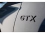 Volkswagen ID.7 Tourer GTX Limited Edition 86 kWh 340PK / 250kW, 60 maanden / 100.000km garantie, warmtepomp, wegklapbare trekhaak, adaptief onderstel (dcc), 20" LMV, Harman & Kardon geluidssysteem (13 speaker 700 watt met subwoofer), head-up display, rondomzichtcamera (area view), verwarm- en ventileerbare voorstoelen met elektrische stoelverstelling, massagefunctie en geheugen, verwarmbare achterbank, verwarmbaar multifunctioneel lederen stuurwiel, parkeerassistent (park assist pro), draadloze telefoonlader, verwarmbare voorruit (infrarood), LED Matrix (IQ.Lights), dodehoekdetectie (side assist), 4 wielaandrijving (4motion), discover pro max navigatie scherm, elektrisch verstel-, verwarm- en inklapbare buitenspiegels, Apple Carplay & Android Auto, parkeersensoren voor en achter (pdc), navigatie, DAB+, 3-zone climatronic etc.