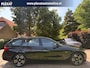 BMW 3-Serie Touring 340i xDrive High Executive Aut. | Panorama | Trekhaak | HUD | Sportline | Driving Assistentie | Sportstoelen |