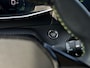 Peugeot e-208 GT Pack Alcantara stoelen | Panoramadak | Fietsendragerhaak | Achteruitrijcamera | Adeptieve cruise control | Stoelverwarming | Apple carplay & Android auto