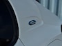 Peugeot e-208 GT Pack Alcantara stoelen | Panoramadak | Fietsendragerhaak | Achteruitrijcamera | Adeptieve cruise control | Stoelverwarming | Apple carplay & Android auto
