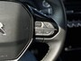 Peugeot e-208 GT Pack Alcantara stoelen | Panoramadak | Fietsendragerhaak | Achteruitrijcamera | Adeptieve cruise control | Stoelverwarming | Apple carplay & Android auto