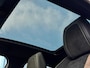 Peugeot e-208 GT Pack Alcantara stoelen | Panoramadak | Fietsendragerhaak | Achteruitrijcamera | Adeptieve cruise control | Stoelverwarming | Apple carplay & Android auto