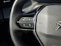Peugeot e-208 GT Pack Alcantara stoelen | Panoramadak | Fietsendragerhaak | Achteruitrijcamera | Adeptieve cruise control | Stoelverwarming | Apple carplay & Android auto