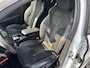 Peugeot e-208 GT Pack Alcantara stoelen | Panoramadak | Fietsendragerhaak | Achteruitrijcamera | Adeptieve cruise control | Stoelverwarming | Apple carplay & Android auto