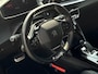 Peugeot e-208 GT Pack Alcantara stoelen | Panoramadak | Fietsendragerhaak | Achteruitrijcamera | Adeptieve cruise control | Stoelverwarming | Apple carplay & Android auto