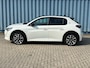 Peugeot e-208 GT Pack Alcantara stoelen | Panoramadak | Fietsendragerhaak | Achteruitrijcamera | Adeptieve cruise control | Stoelverwarming | Apple carplay & Android auto