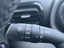 Toyota Yaris 1.5 Hybrid Launch Edition All seasonbanden