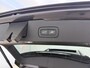 Volvo V60 B4 211pk Plus Dark / Sportstoelen / Panorama dak / Harman en Kardonn audio / Lightning pakket / Trekhaak / 360 graden camera /