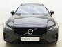 Volvo V60 B4 211pk Plus Dark / Sportstoelen / Panorama dak / Harman en Kardonn audio / Lightning pakket / Trekhaak / 360 graden camera /