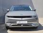 Hyundai Ioniq 5 Lounge 73kWh / SOH 100% / Dealer onderhouden / Fabrieksgarantie tot 03-2027 / warmtepomp / zonnepaneel / CCS snelladen / Trekgewicht 1600 kg / WLTP bereik 481 km bereik stad 686 km / Stuur- Stoel & Achterbank verwarming / Rondomzicht camera /