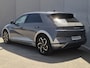 Hyundai Ioniq 5 Lounge 73kWh / SOH 100% / Dealer onderhouden / Fabrieksgarantie tot 03-2027 / warmtepomp / zonnepaneel / CCS snelladen / Trekgewicht 1600 kg / WLTP bereik 481 km bereik stad 686 km / Stuur- Stoel & Achterbank verwarming / Rondomzicht camera /