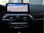 BMW 5-Serie Touring 530e xDrive Luxury Line Comfortstoelen | Laser Light | Org. NL | Memory | Cam