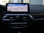 BMW 5-Serie Touring 530e xDrive Luxury Line Comfortstoelen | Laser Light | Org. NL | Memory | Cam