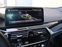 BMW 5-Serie Touring 530e xDrive Luxury Line Comfortstoelen | Laser Light | Org. NL | Memory | Cam