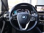 BMW 5-Serie Touring 530e xDrive Luxury Line Comfortstoelen | Laser Light | Org. NL | Memory | Cam