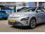 Hyundai Kona Electric EV Premium 64 kWh | Camera | Head-up | Leder | Apple Carplay/Android Auto | Audio installatie premium | Cruise adaptief | Stoelverwarming | Achteruitrijcamera | Apple Carplay/Android Auto|telefoonintegratie premium | Audio installatie premium